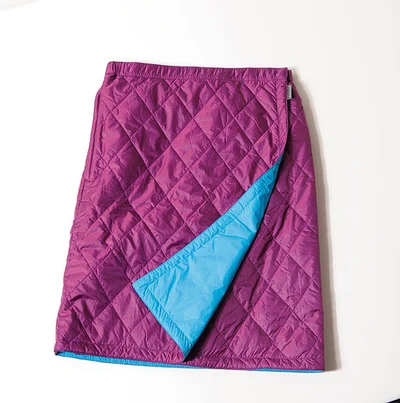 モンベルの「サーマラップスカート」。4,762円