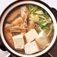 【旬のレシピ】スープまで飲み干したくなる！新しい湯豆腐「こんがりとり手羽湯豆腐」