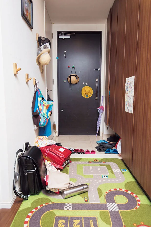 プロに教わる「汚部屋」改造：玄関まわりのすっきり化に成功！