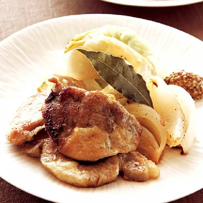 豚肉のジューシー蒸し焼き