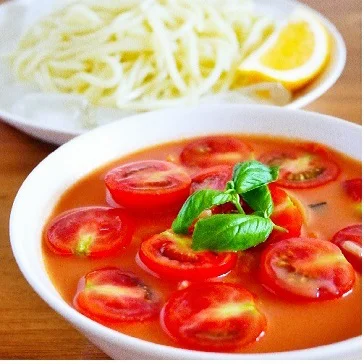 トマト＆バジルのイタリアンちゃんぽんつけ麺