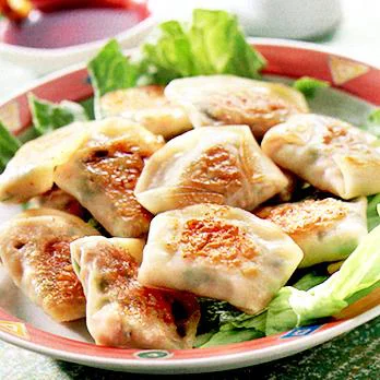 「押し焼き納豆餃子」の太らない献立