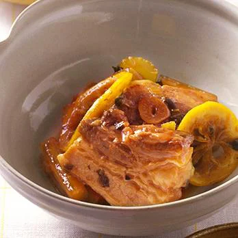 豚バラ肉のレモン煮