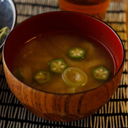 オクラとねぎのみそ汁 By市瀬悦子さんの料理レシピ プロのレシピならレタスクラブ