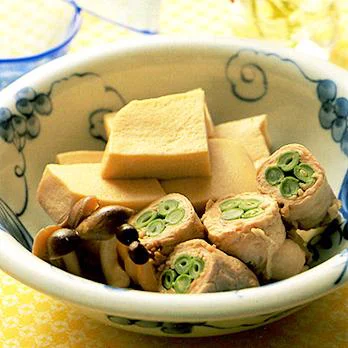 高野豆腐と肉巻きいんげんの煮もの