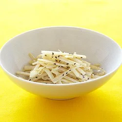 新ごぼうとうどのサラダ