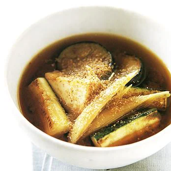 なすとズッキーニのみそスープ By沼口ゆきさんの料理レシピ プロのレシピならレタスクラブ