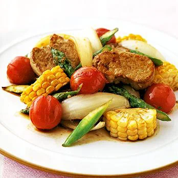 夏野菜とヒレ肉のカラフルソテー