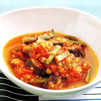 「夏野菜たっぷりのラタトゥイユ」の太らない献立