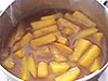 冷めるまでそのままおくと、鮮やかな黄色になる