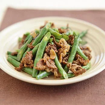 いんげんと牛肉の炒めもの