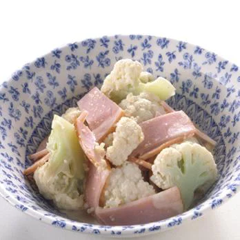 ハムとカリフラワーのサラダ By中島有香さんの料理レシピ プロのレシピならレタスクラブ