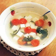 ミニトマトと豆腐の中華スープ
