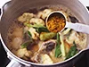 カレー粉などの香辛料は加熱しすぎて香りがとばないように最後に加えて。