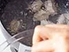 市販の皮は破れやすいのでゆでるときには気をつけて