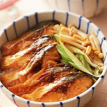 「さばの照り焼き丼」の太らない献立