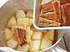 とうがんに味をしみ込ませてからうなぎを加える