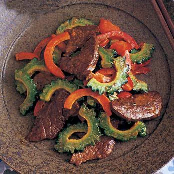 「ゴーヤーと牛肉のカレー炒め」の太らない献立