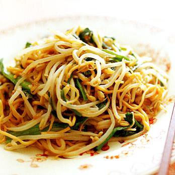 もやしとにらの焼きそば By坂田阿希子さんの料理レシピ プロのレシピならレタスクラブ