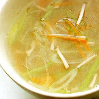 しいたけとはるさめの中華スープ