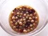 豆が煮汁に浸るように適度な大きさのボウルに材料を入れる