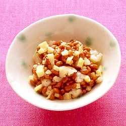 カリフラワーとチーズの塩納豆
