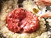 パラパラになるまで、しっかり火をとおしましょう