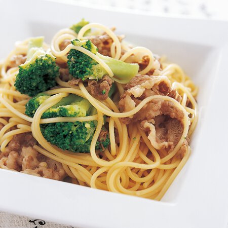牛肉とブロッコリーのチャイナパスタ By藤井恵さんの料理レシピ プロのレシピならレタスクラブ