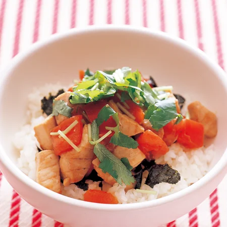 トマトソテー丼