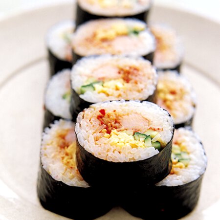 キムチ入り韓国風太巻き By藤井恵さんの料理レシピ プロのレシピならレタスクラブ