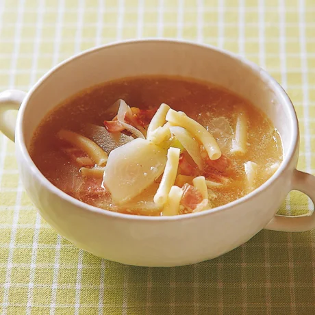 かぶとベーコンのマヨ風味スープ