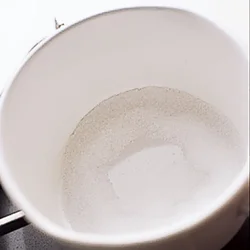 まん中には火が入りにくいので、まん中をあけておくと、均一に火が入りやすくなる。