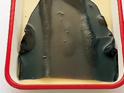 昆布はひたるくらいの水につけてもどす。もどし汁は煮ものなどに使って