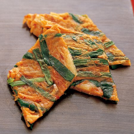 豚とキムチのチヂミ By李映林さんの料理レシピ プロのレシピならレタスクラブ