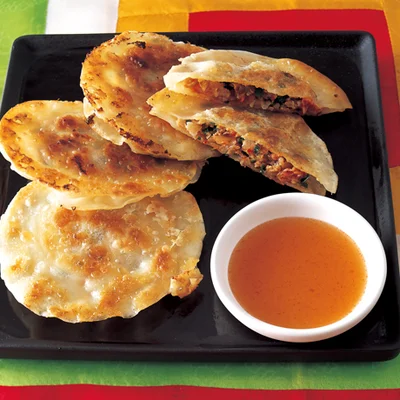 「チヂミ風焼き餃子」の太らない献立