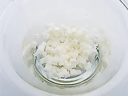 酢水につけると変色を防げる