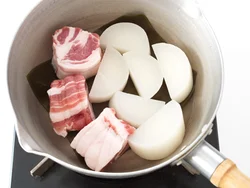 昆布のうまみで、シンプルな味つけでも充分においしくなる