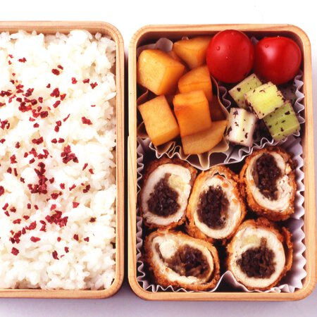 ごぼうのチキンロールフライ弁当 By藤井恵さんの料理レシピ プロのレシピならレタスクラブ