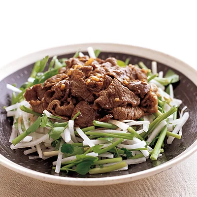 牛肉のサラダ仕立て