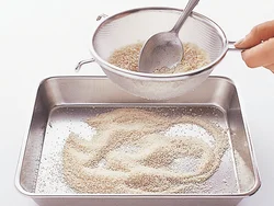 パン粉は細かくする
