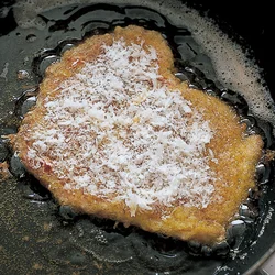 フライパンで少なめの油で揚げ焼きに