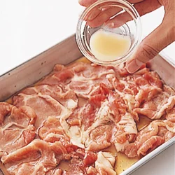 抗菌作用のあるしょうがや、しょうゆで味つけをする豚のしょうが焼きは夏のお弁当向き。