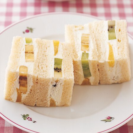ミックスフルーツサンド By坂田阿希子さんの料理レシピ プロのレシピならレタスクラブ