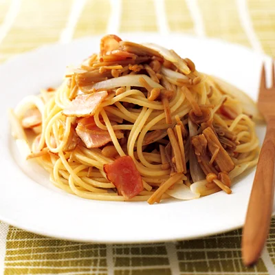 ベーコンとなめたけのスパゲッティ