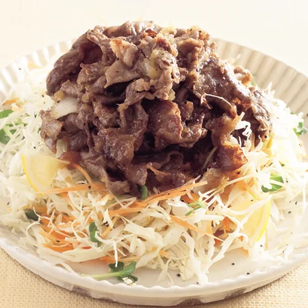 牛肉の玉ねぎソース炒め