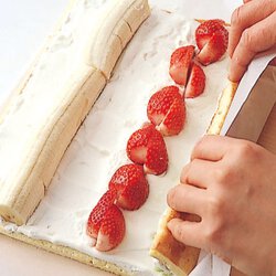 フルーツロールケーキ By石橋かおりさんの料理レシピ プロのレシピならレタスクラブ