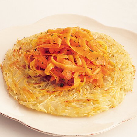 薄焼きガレットのにんじんサラダのせ By藤井恵さんの料理レシピ プロのレシピならレタスクラブ