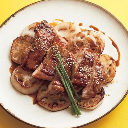 とり照り焼き れんこんのっけ By枝元なほみさんの料理レシピ プロのレシピならレタスクラブ