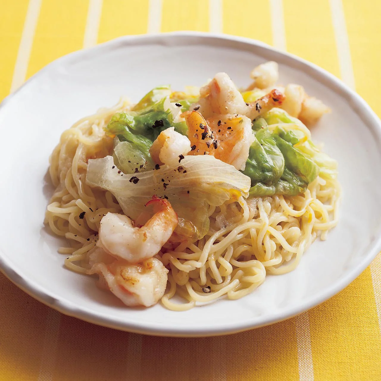 えびとレタスのあえ麺