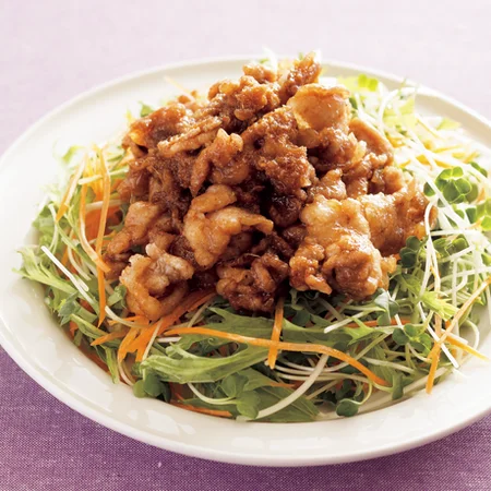 カリカリ豚のおかずサラダ Bymako 多賀正子 さんの料理レシピ プロのレシピならレタスクラブ